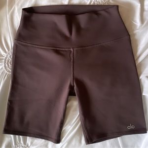 ALO yoga biker shorts